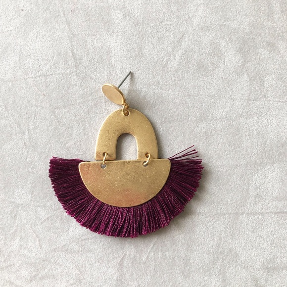 Handmade burgundy statement earrings. - Picture 2 of 3